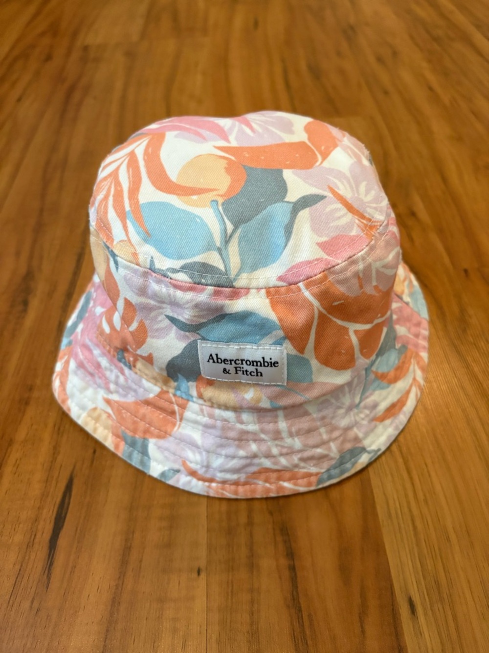 Abercrombie & Fitch Bucket Hat